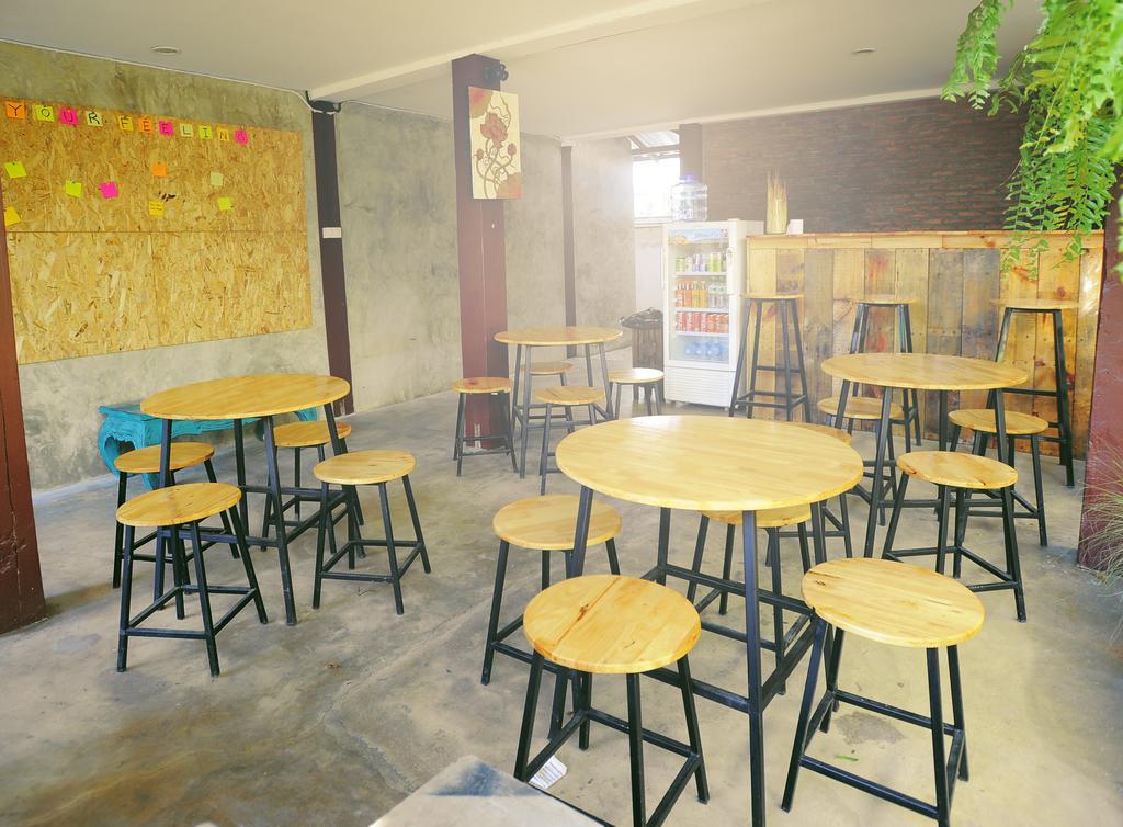 Manon Hostel Τσιάνγκ Μάι Εξωτερικό φωτογραφία